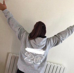 9db3c19f-4a84-470d-9f33-86dd1e4e8244